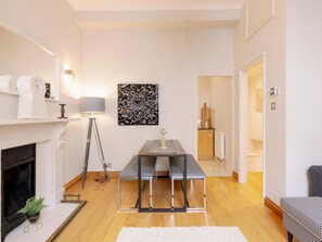 Interior - Lovely 2-bedroom flat in Pimlico w/ outdoor patio - Pass the Keys (London)