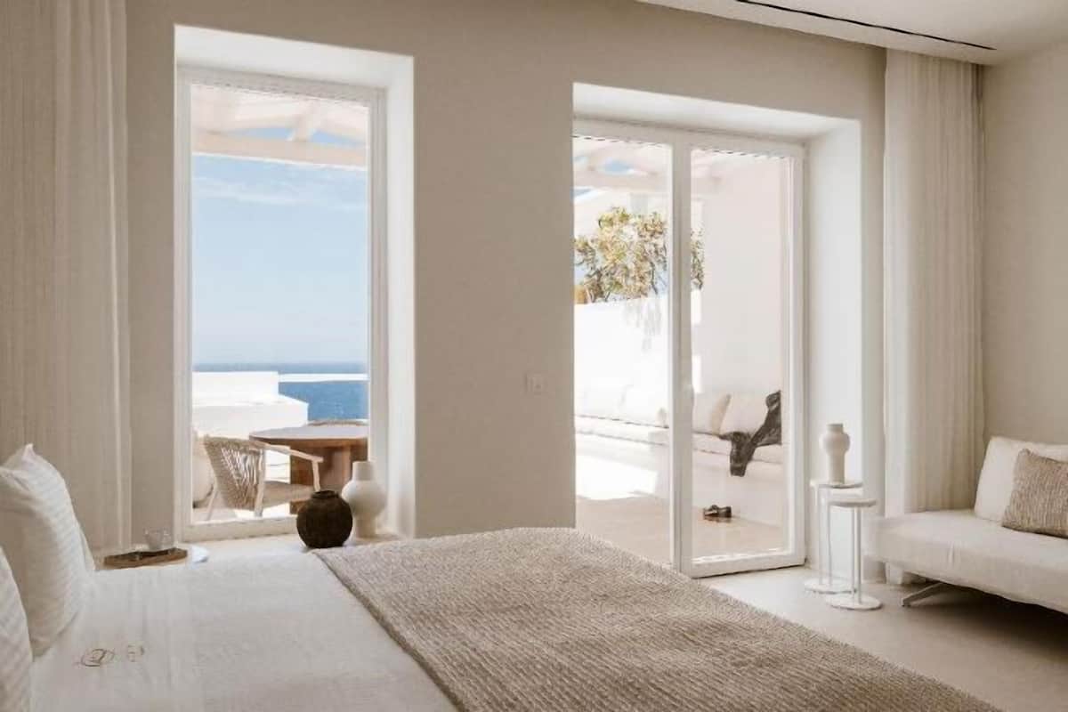 1 bedroom, minibar, in-room safe, desk