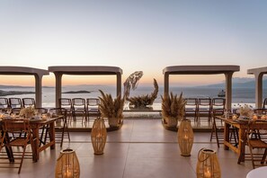 Ćrea de bodas al aire libre