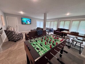 غرفة الألعاب