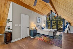 6 bedrooms, iron/ironing board, travel crib, WiFi