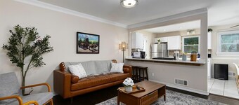 4 BR Relaxing Big Family House l 8 guest l Quiet neighborhood