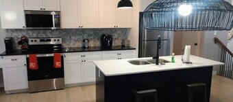 KING BED/FAMILY FRIENDLY /GAMEROOM‼/NEAR CROSSPLEX