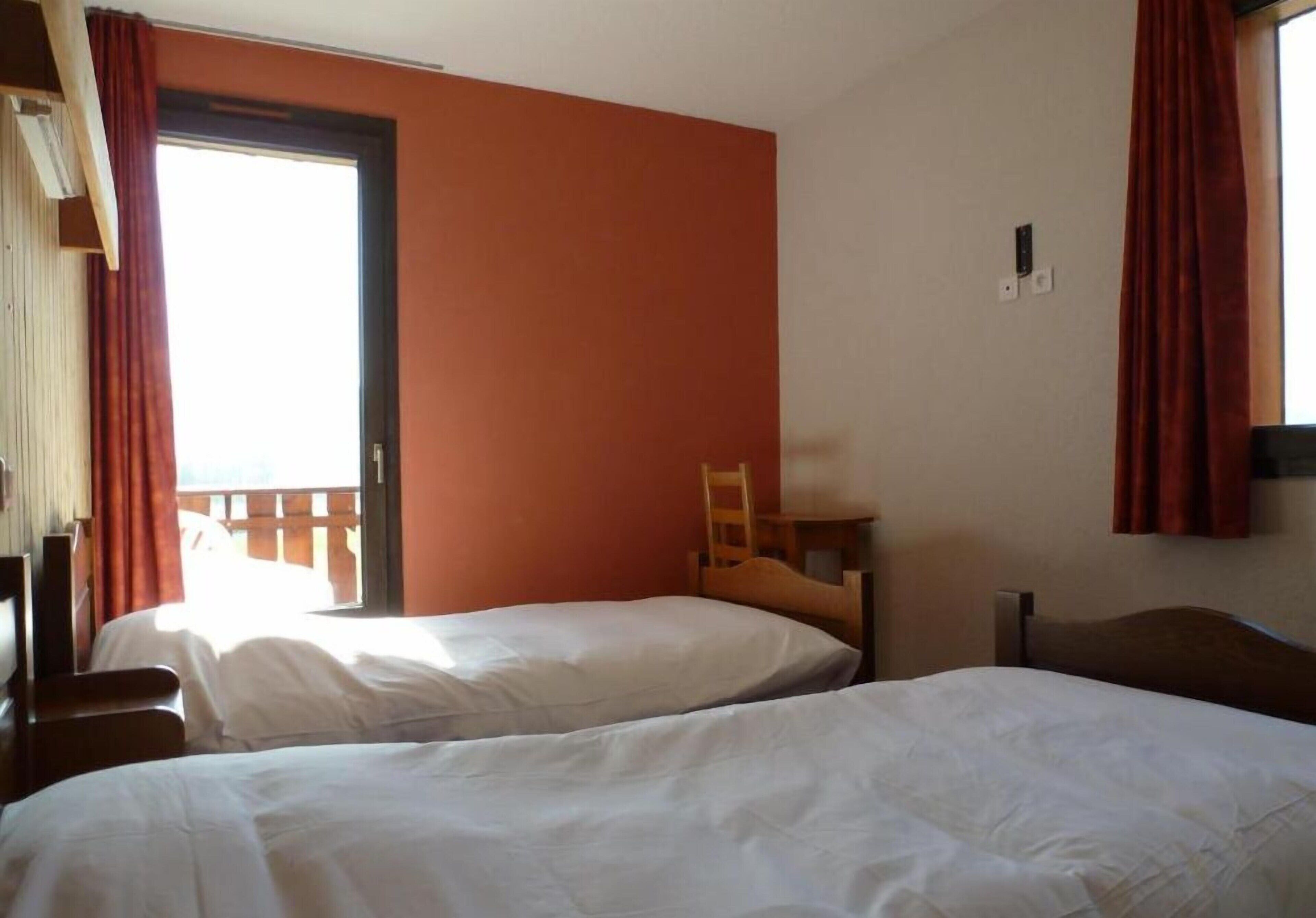 In-room safe, blackout curtains, travel cot, free WiFi