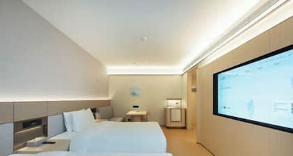 Ji Hotel (Yuncheng Yanhu Tiaoshan Street)