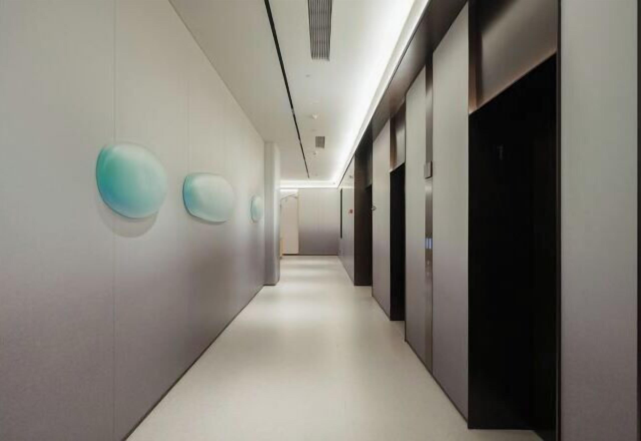 المنشأة من الداخل