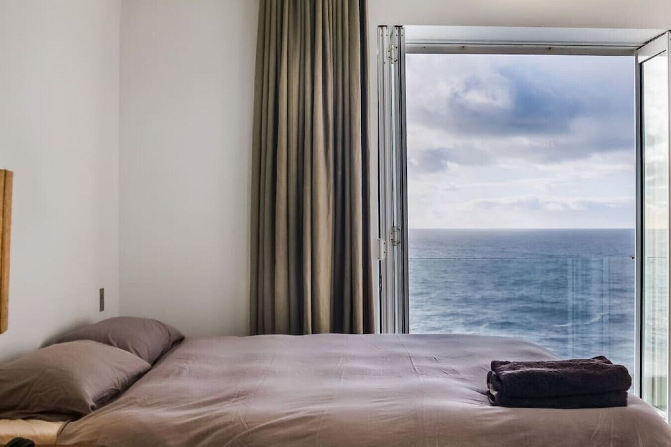 ★I’m living in a dream - Cliffside Penthouse★