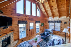 TV, fireplace, DVD player