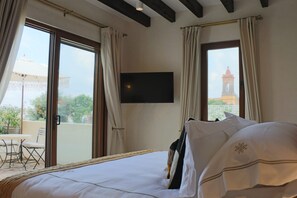 Presidential Studio Suite | Hypo-allergenic bedding, minibar, desk, laptop workspace - Cantera 1910 Hotel Boutique (San Miguel de Allende)