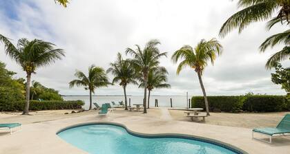 Old Florida Style, Dockage, Swimming Pool (shared), just 20 miles from Key West