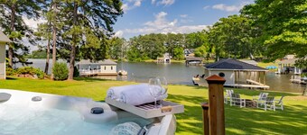 💥Luxury Waterfront Retreat Fully Renovated HotTub Kayaks  Paddle board Gameroom