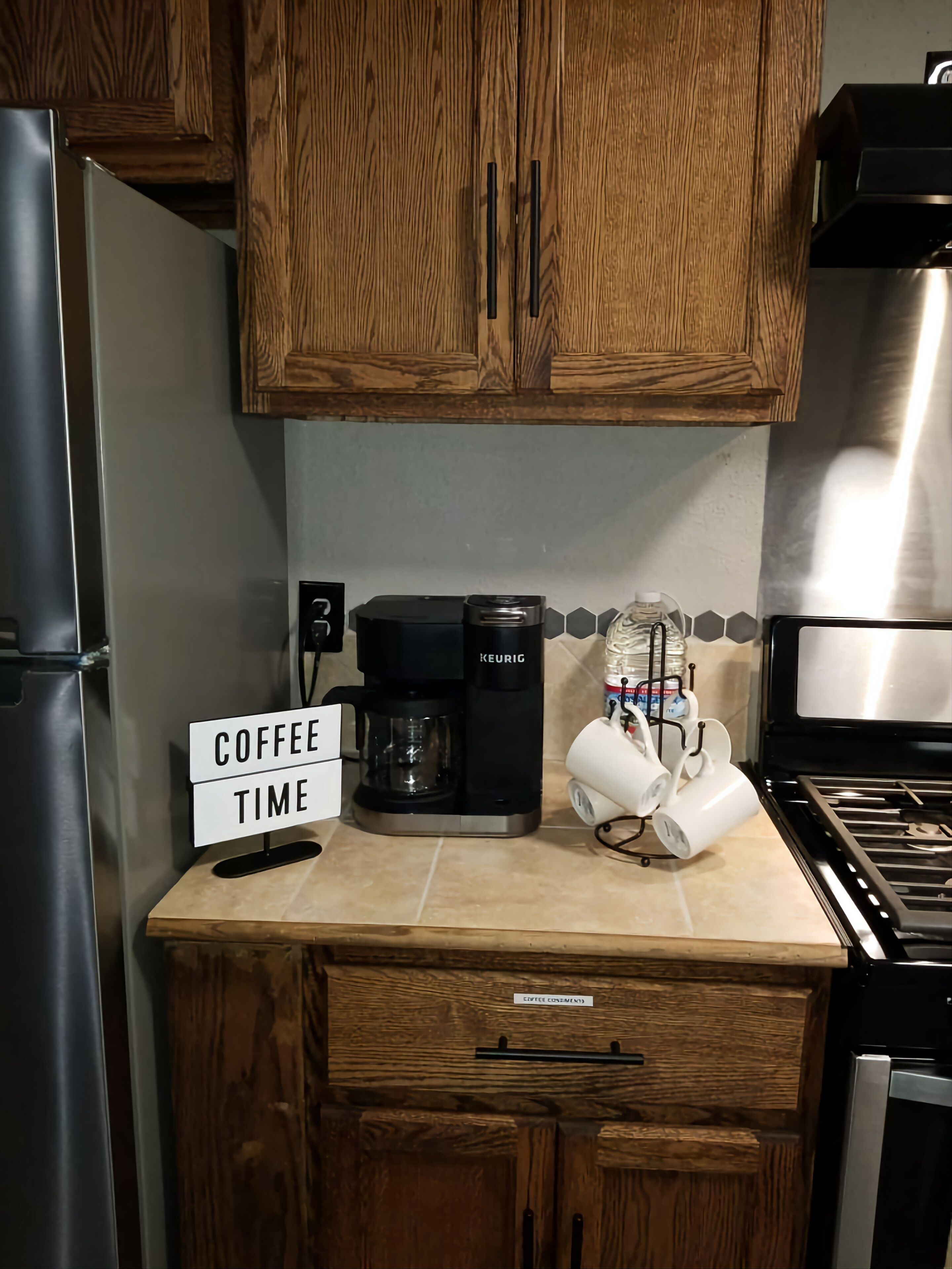 3BR/2.5 BA Cozy Quiet  Home Away From Home-- 5 minutes from Pleasure Island!