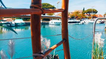 Deluxe Room, Harbour View | Exterior