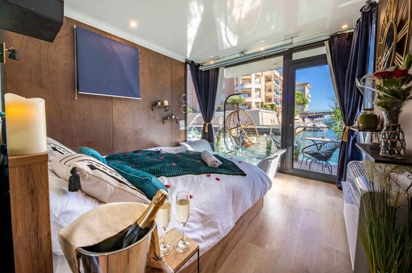 Deluxe-huone, näköala satamaan | 1 makuuhuone