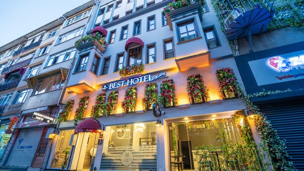 A hotel with a sign reading "BEST HOTEL". - Best Hotel Kadikoy (Istanbul)