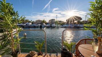 Habitación Deluxe, vista al puerto | Exterior