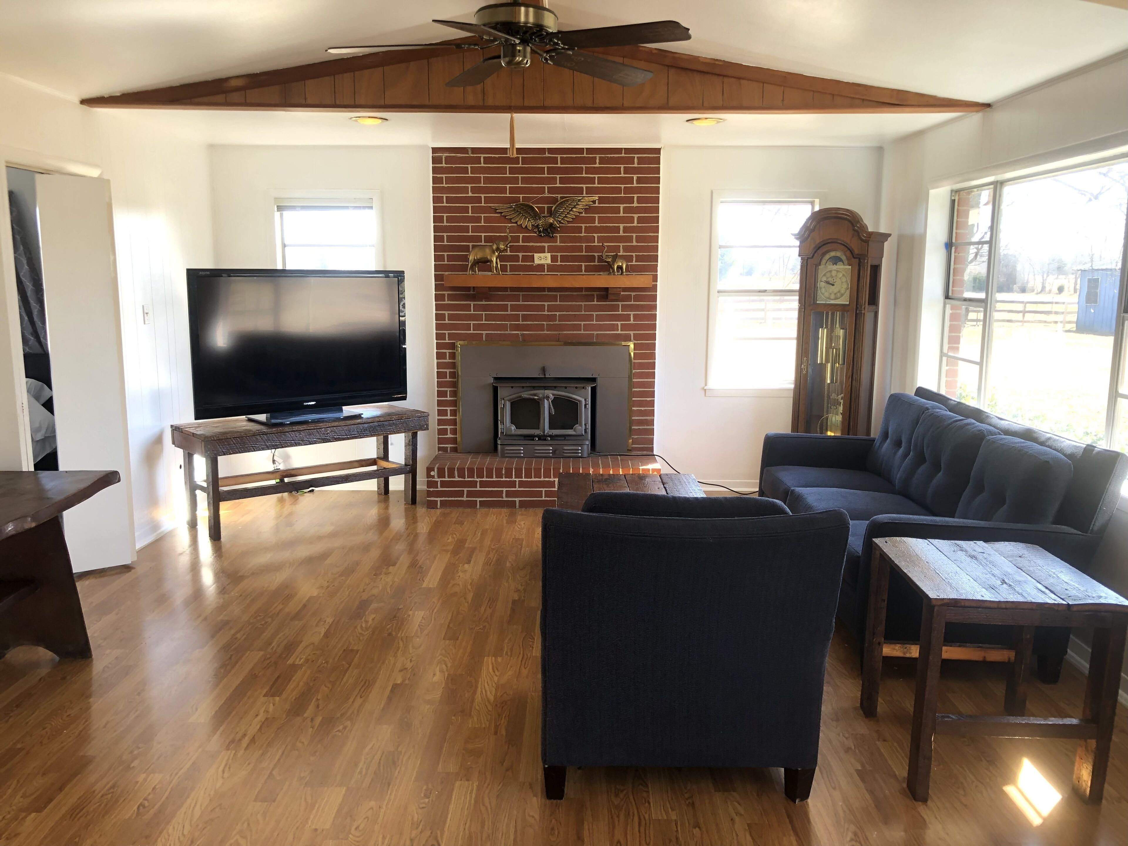 A Taste Of Country Life -16 Acre Farm