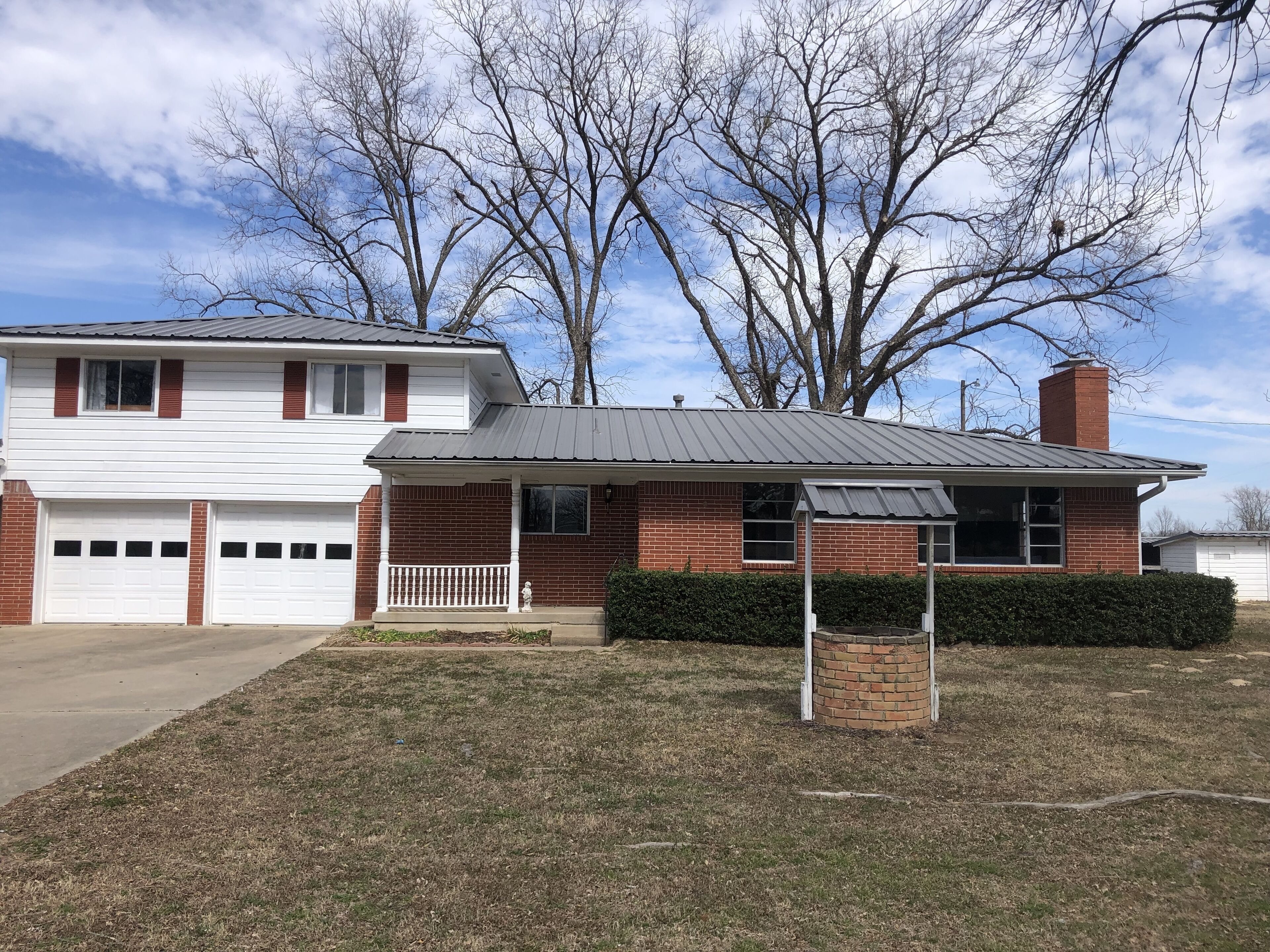 A Taste Of Country Life -16 Acre Farm