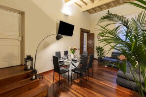 Dining - Parione apartment (Roma)
