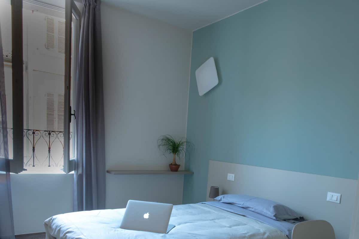 Basic-Einzelzimmer | Zimmersafe, schallisolierte Zimmer, kostenloses WLAN, Rollstuhlgeeignet
