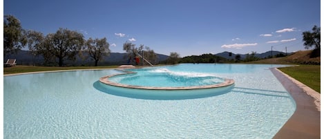 Piscine extérieure