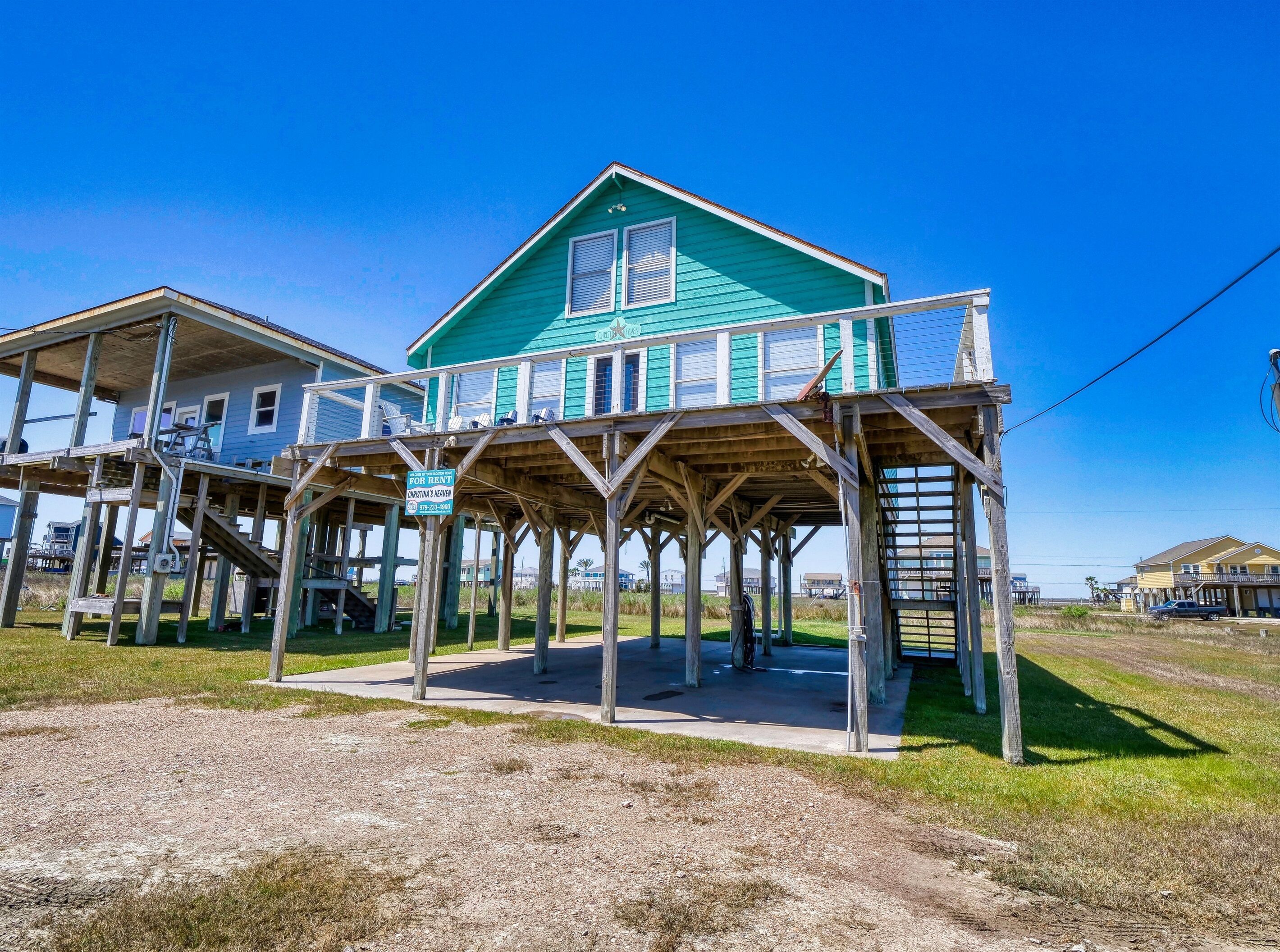 Christina's Heaven - 3 Bedroom 1 Bath with a view of the Intracoastal Waterway