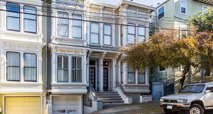 Private Garden Room in Victorian Home!