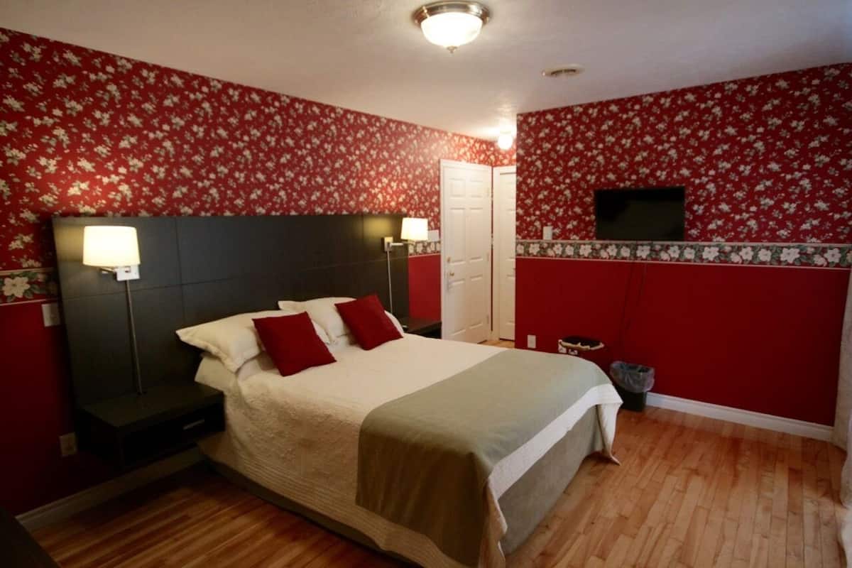 Standard Room, 1 Katil Ratu (Queen), Non Smoking, Bay View | Wi-fi percuma, cadar katil