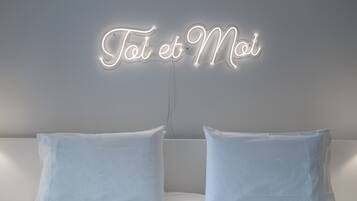 1 bedroom, iron/ironing board, travel cot, WiFi