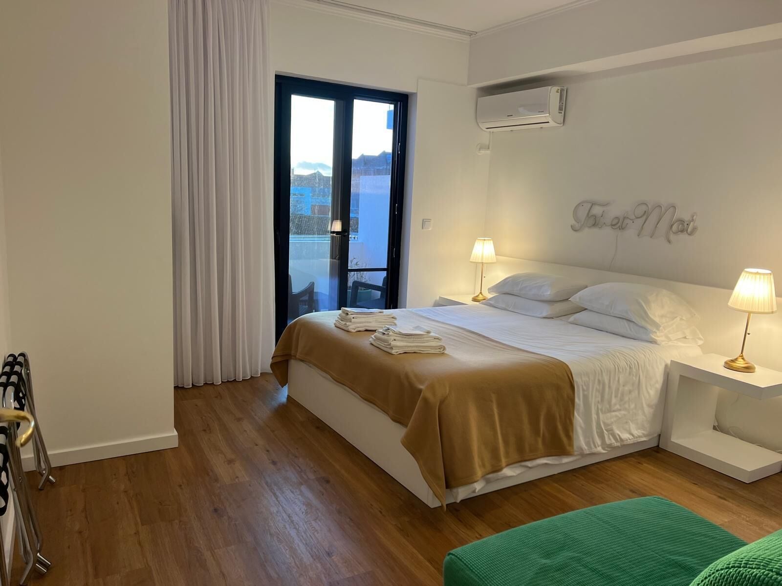 1 slaapkamer, een strijkplank/strijkijzer, reisbedje, wifi