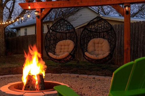 Walk to Main St • Hot Tub • Backyard Oasis