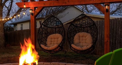 Walk to Main St • Hot Tub • Backyard Oasis