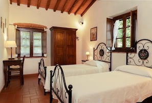 2 camere, ferro/asse da stiro