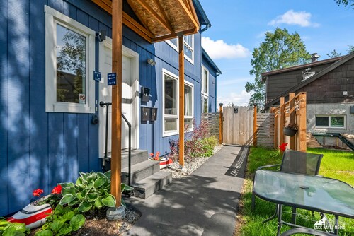 The Alpenglow Loft - 1 Bed/1Bath- Radiant Charmer