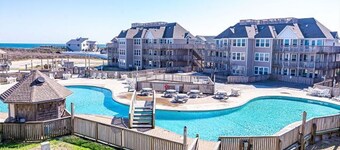 Vitamin Sea-Beautiful Oceanfront-3 Bedroom Condo Located in Duck, NC.