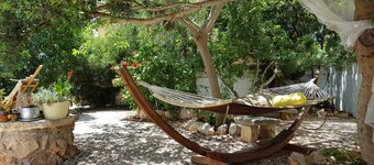 VILLA MONTSITA FAMILY VILLA WITH LARGE GARDEN 5 MINUTES FROM THE SEA