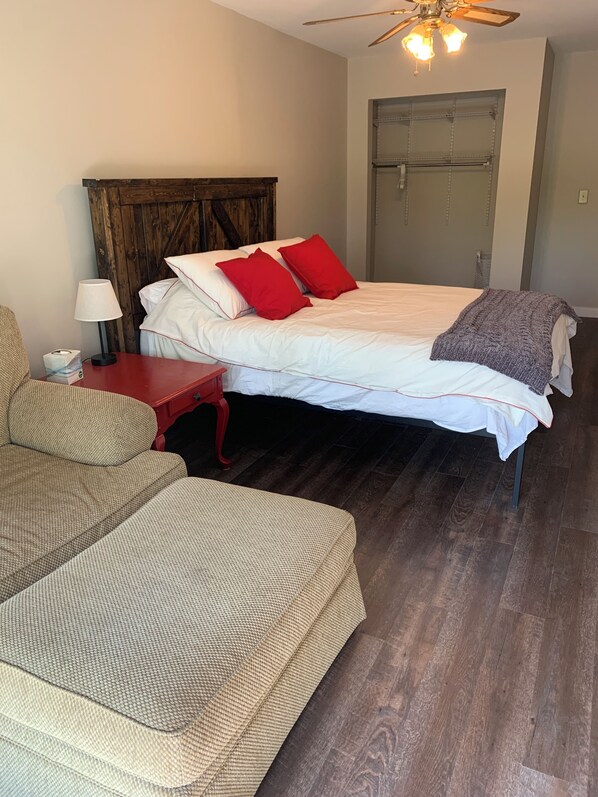 3 habitaciones, escritorio, cuna de viaje y wifi gratis 