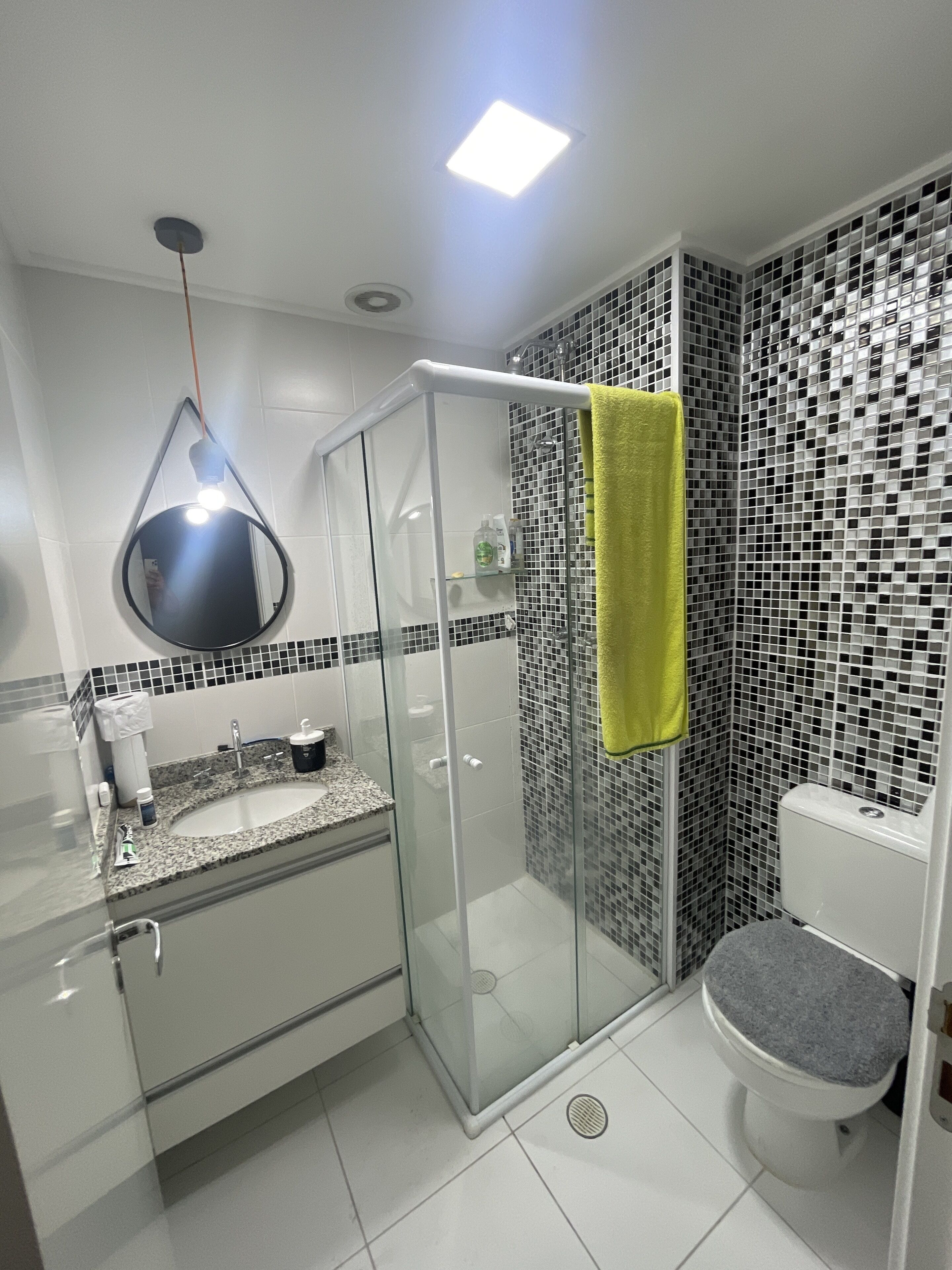 Large apartment with barbecue on the balcony