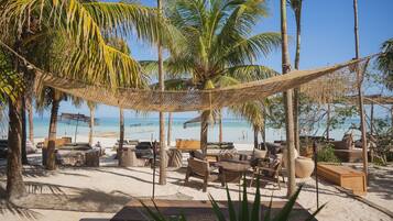 Bar sur la plage