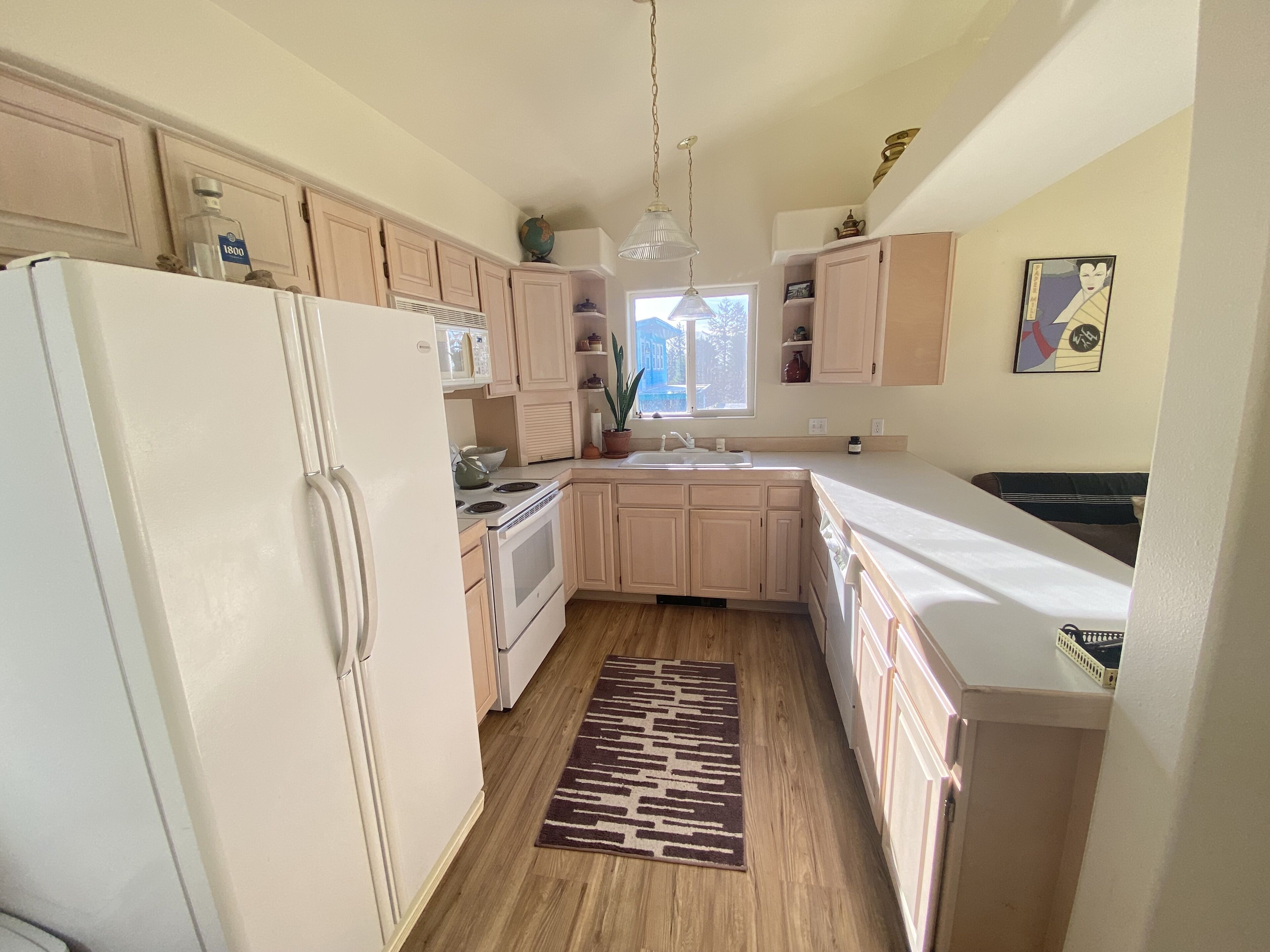 Cheerful Beach House Atop a Hill