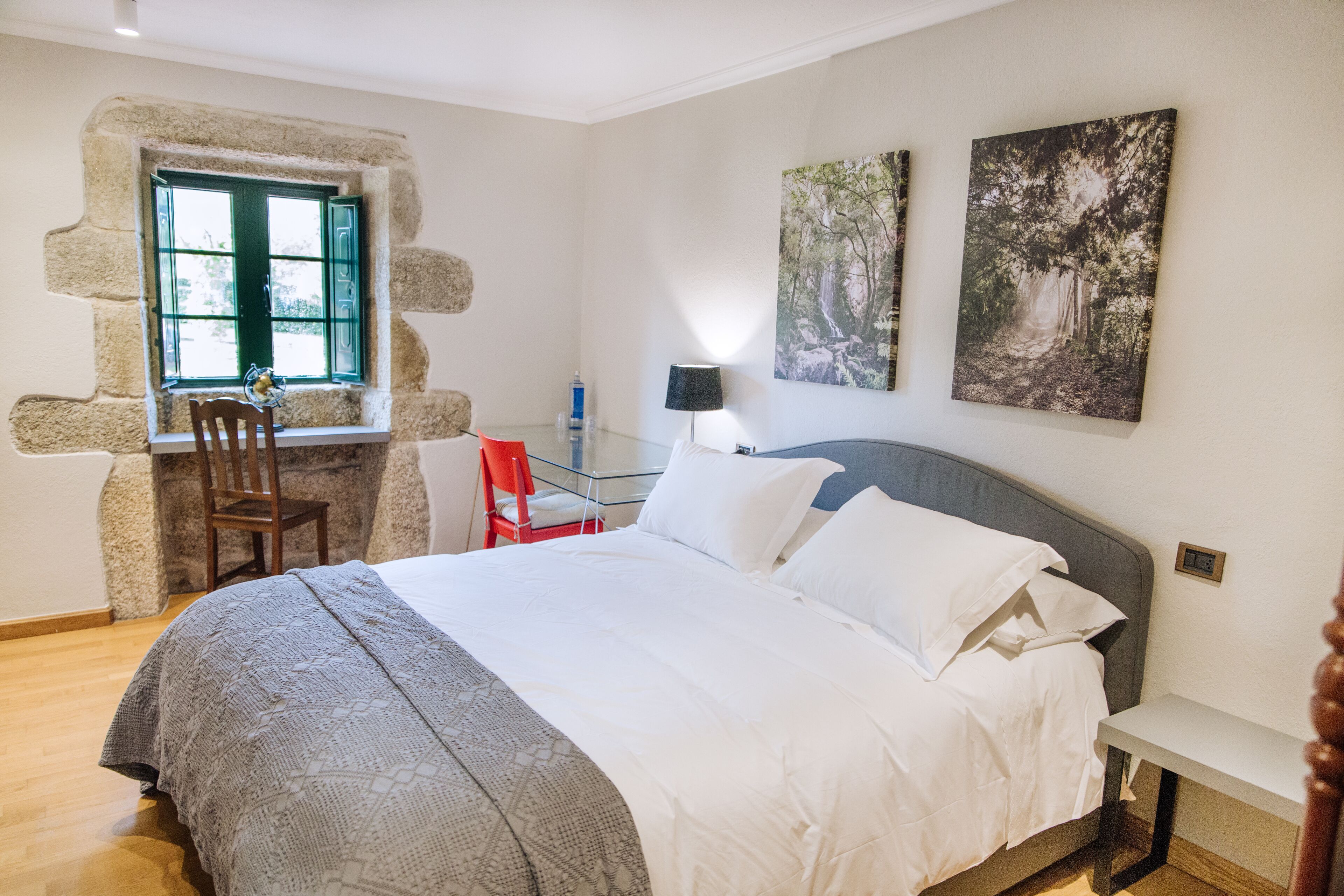 5 habitaciones, wifi gratis y ropa de cama 