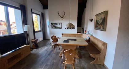 Cozy vacation rental, 10 minutes from downtown, furnished in Bavarian style