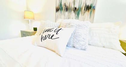 Cozy Barndominium- relax by the creek- convenient