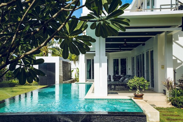 Pool | Outdoor pool