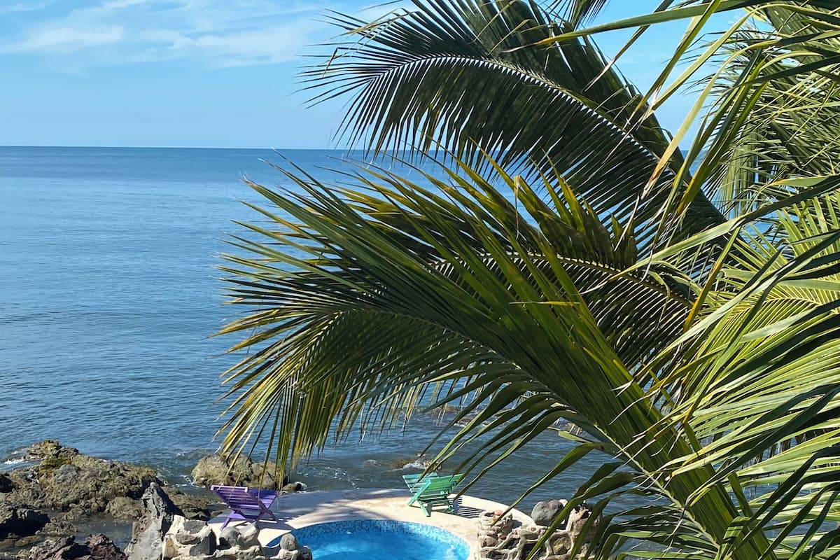 Comfort Studio Suite, 1 Bedroom, Private Pool, Oceanfront