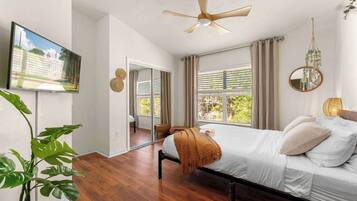 2 dormitorios, tabla de planchar con plancha, cuna de viaje y wifi