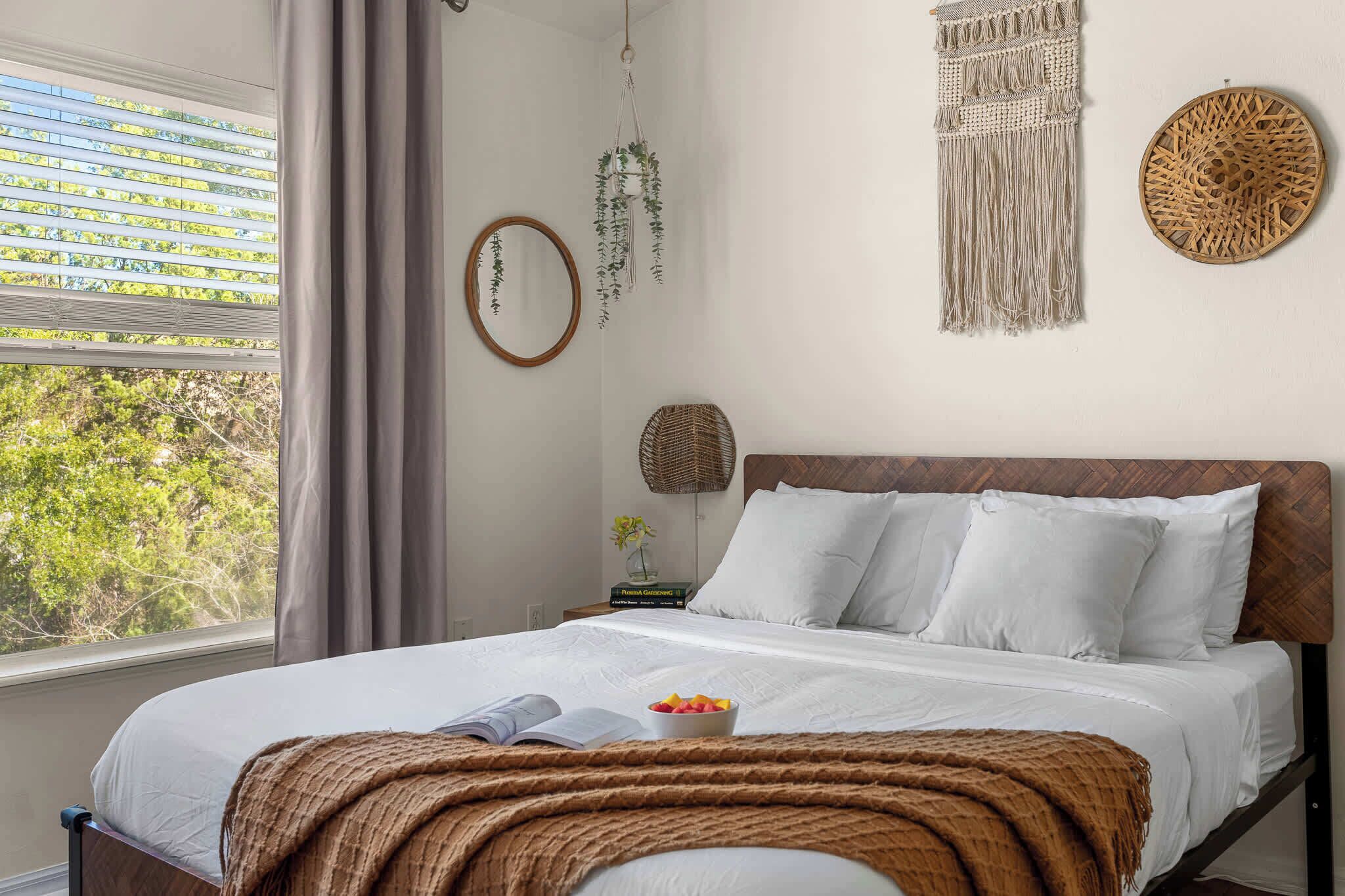 2 habitaciones, tabla de planchar con plancha, cuna de viaje y wifi 