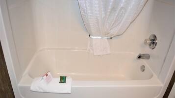 Baignoire, sĂšche-cheveux