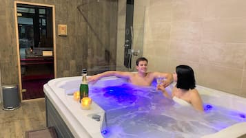 Klassische Massagen, Sportmassagen, Massageanwendungen