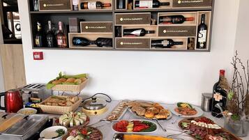 Tägliches inbegriffenes Frühstücksbuffet